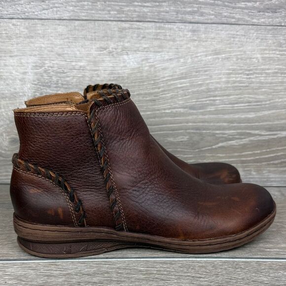 Comfortiva Fallston Women’s Sz 8.5M Waterproof Brown Leather Zip Ankle Boots - Picture 1 of 12